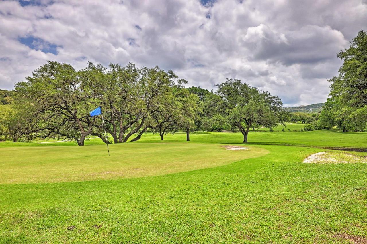 Modern Lakeside Golf Course Retreat With Deck! Canyon Lake Bagian luar foto