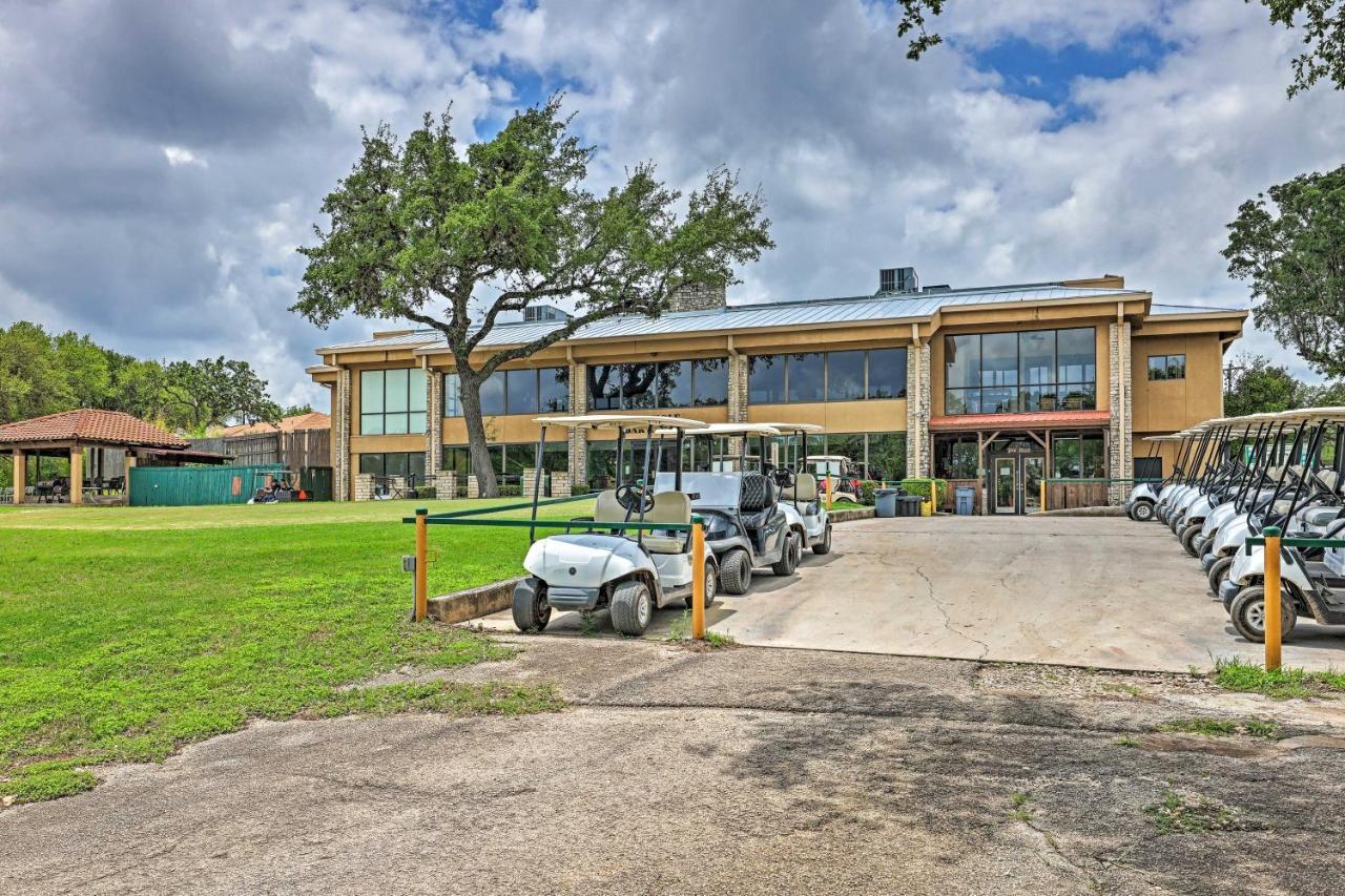Modern Lakeside Golf Course Retreat With Deck! Canyon Lake Bagian luar foto